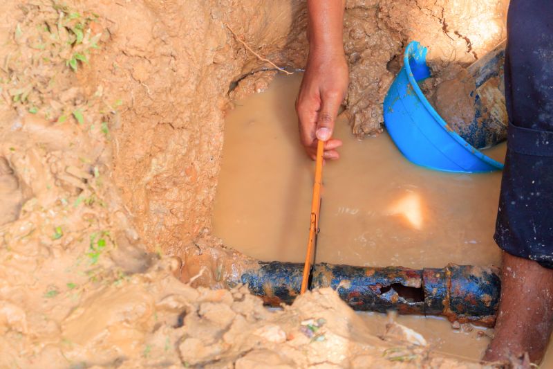 Products For Underground Pipe Repairs in use